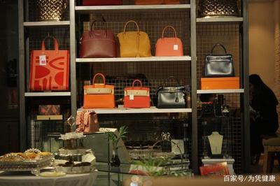 二手奢侈品寄賣新風(fēng)向 包友寄賣模式背后的邏輯與玩法解析